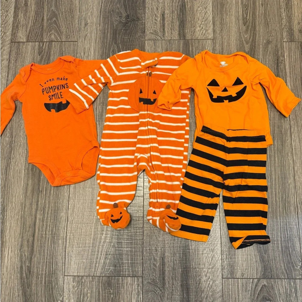 Carter’s Baby Unisex Halloween Orange Size 0-3 Month Pajamas And Set Lot Of 3